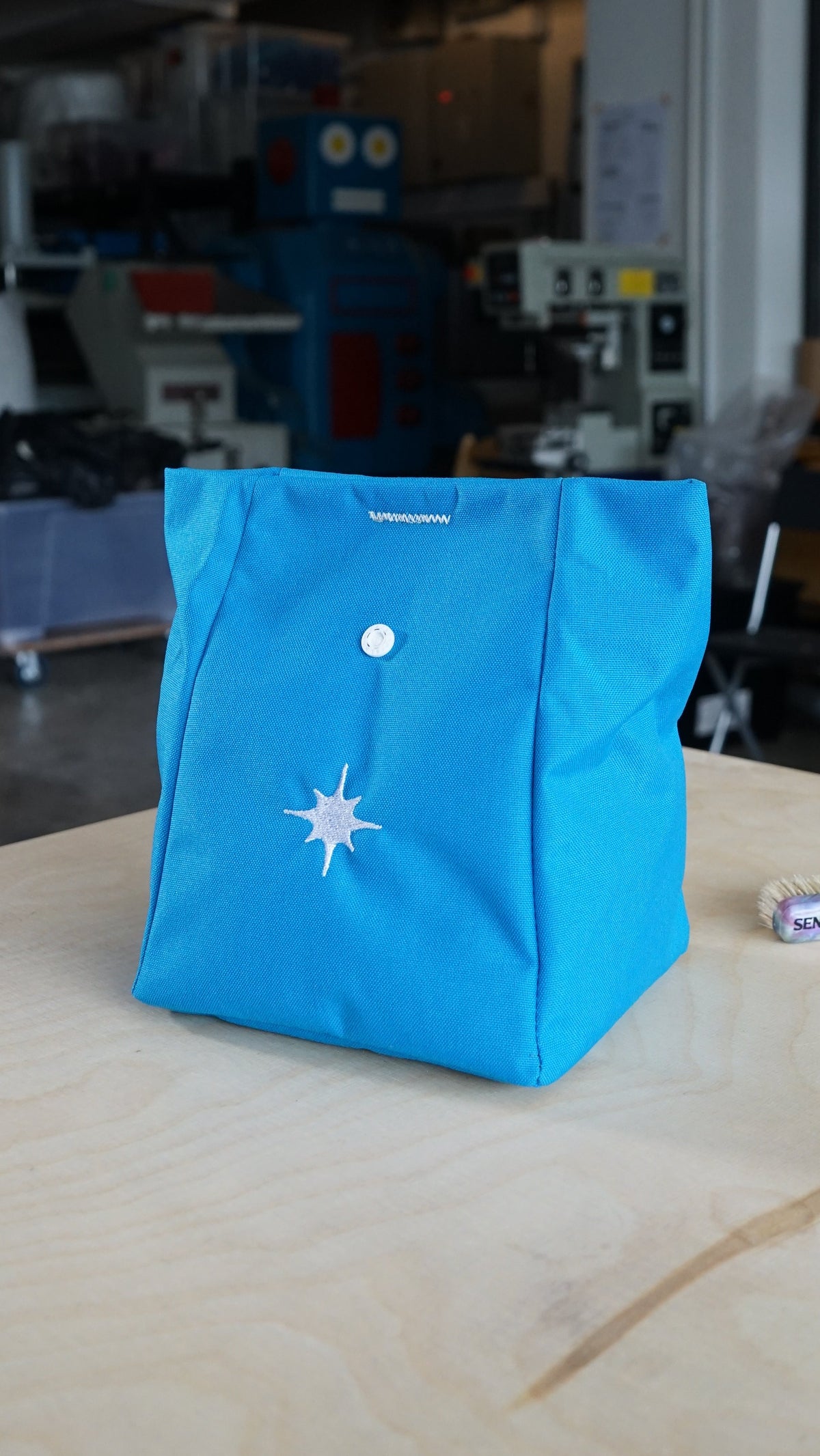 LUNCH BAG CHALK BUCKET